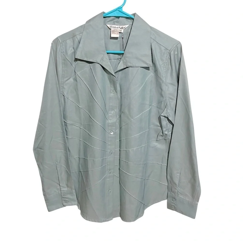 WinterSilks NWT Women’s Blouse Medium Blue Silk Blend Starburst Seam Work Wear - Picture 1 of 9